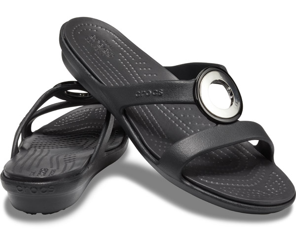 sanrah metal block crocs